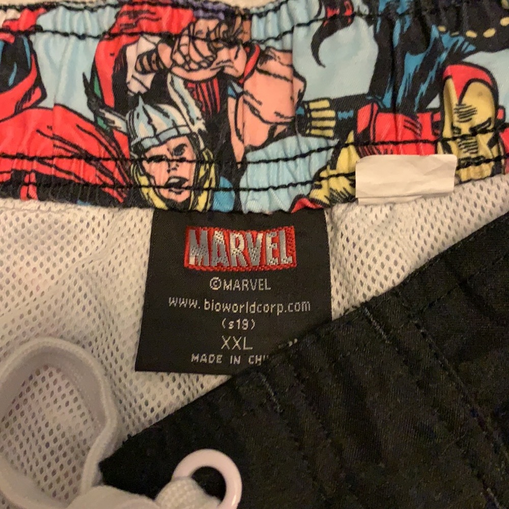 Marvel trunks - Picture 2 of 3